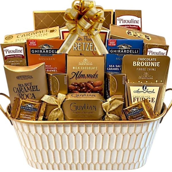 Deluxe Holiday Gift Basket